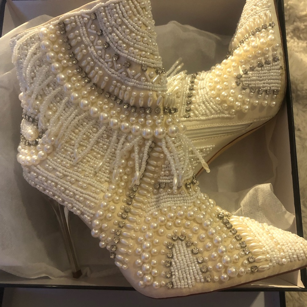 Beaded Pearl Embellished Ankle Boots - Ivory